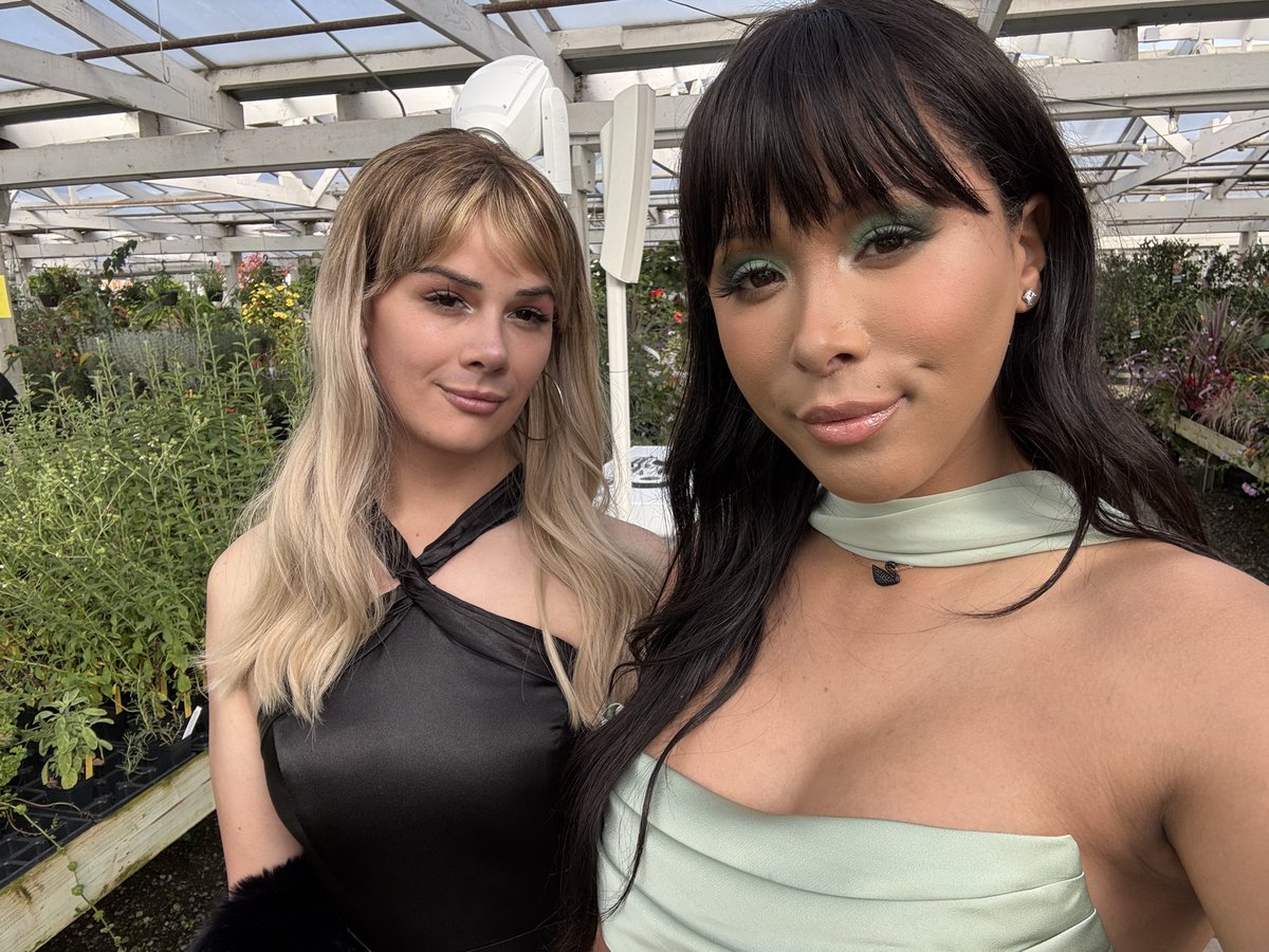 AubreyChic_'s tweet photo. I wonder how I’ll look as a bride 🤍
#trans #transgender #ts #asian #transasian #tsasian #asiants #transgenderasian #top #verse #versatile #bottom #seattle #washington #mixedasian #blasian https://t.co/tcNAtMSalf