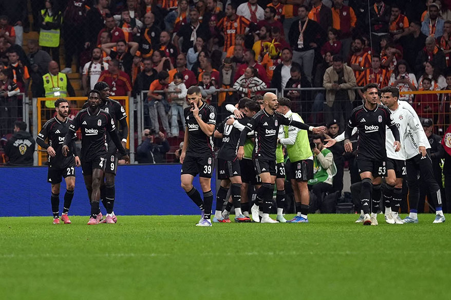 📌Kartal ilk 15 dakikada uçuyor
👉Beşiktaş ilk 15’te ligin en çok gol atan takımı
👉Uzatmalarda 3 gol geldi
🔗iha.com.tr/istanbul-haber…