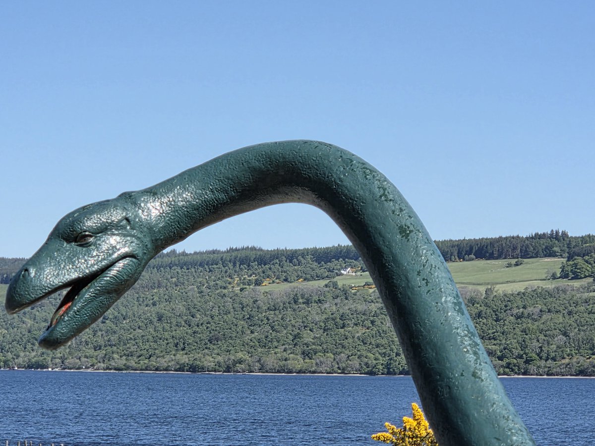 skymanuelima's tweet photo. O #Restaurante #Clansman, também conhecido como #Cobbs_Restaurant, está localizado no #Loch_Ness_Clansman_Hotel nas margens do #Lago_Ness. Ele oferece vistas panorâmicas do lago e um menu com produtos locais, com foco na culinária escocesa. #Escócia #travelphotografy #viagens https://t.co/EdPBW1xsNZ
