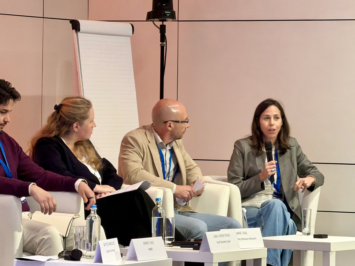 sansruben's tweet photo. En “#YEPA Legacy”, @_sarasimon_ (@ybspain) subraya: intención→acción, monitoring &amp; evaluation que guíe decisiones y ecosistema coordinado. @OECD_local @EU_Commission @EMNMicrofinance https://t.co/4rKFWp2EHC