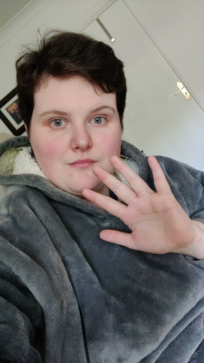 Round 5 of endometriosis nerve block injections finito. And the flare-up of pain has me knocked over. 

#SuperiorHypogastricBlock #Endometriosis #TheEndoZine