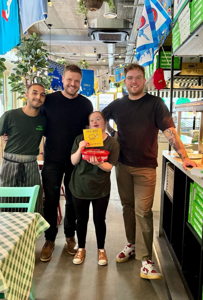 From work trial to paid job 🍕

Lauren’s joined the @PizzaPilgrims team after a fantastic trial!

Massive thanks to <a href="/TNLComFund/">The National Lottery Community Fund</a> #NationalLottery #AwardsForAll for supporting our mission to help people find meaningful work 💪

#SupportedEmployment #InclusionAtWork
