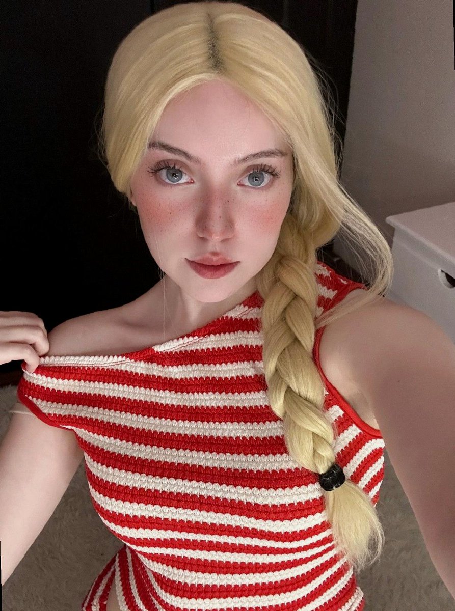 Pri_Rocha85's tweet photo. tried to be productive, ended up watching makeup tutorials for 3 hrs, not mad tho https://t.co/qcudhmnxzF