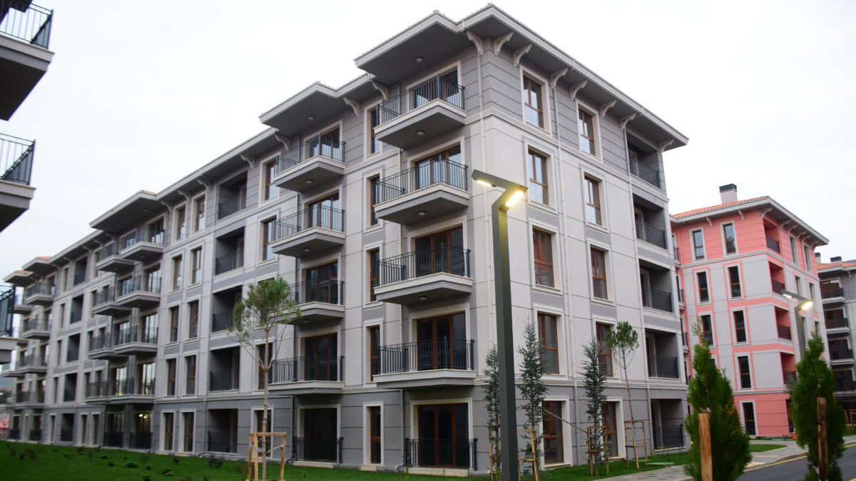 🏠 Ev alırken kontrol edilmesi gereken belgeler

1️⃣ Tapu Senedi: Kat mülkiyeti mi, irtifak mı?
2️⃣ İmar Durumu: Arsa mı, konut mu?
3️⃣ İskân: Bina ruhsata uygun mu?
4️⃣ DASK: Sigorta yoksa tapu devri olmaz.
5️⃣ İpotek / Haciz: Tapuda şerh var mı?
6️⃣ Vergi – Aidat: Borç size