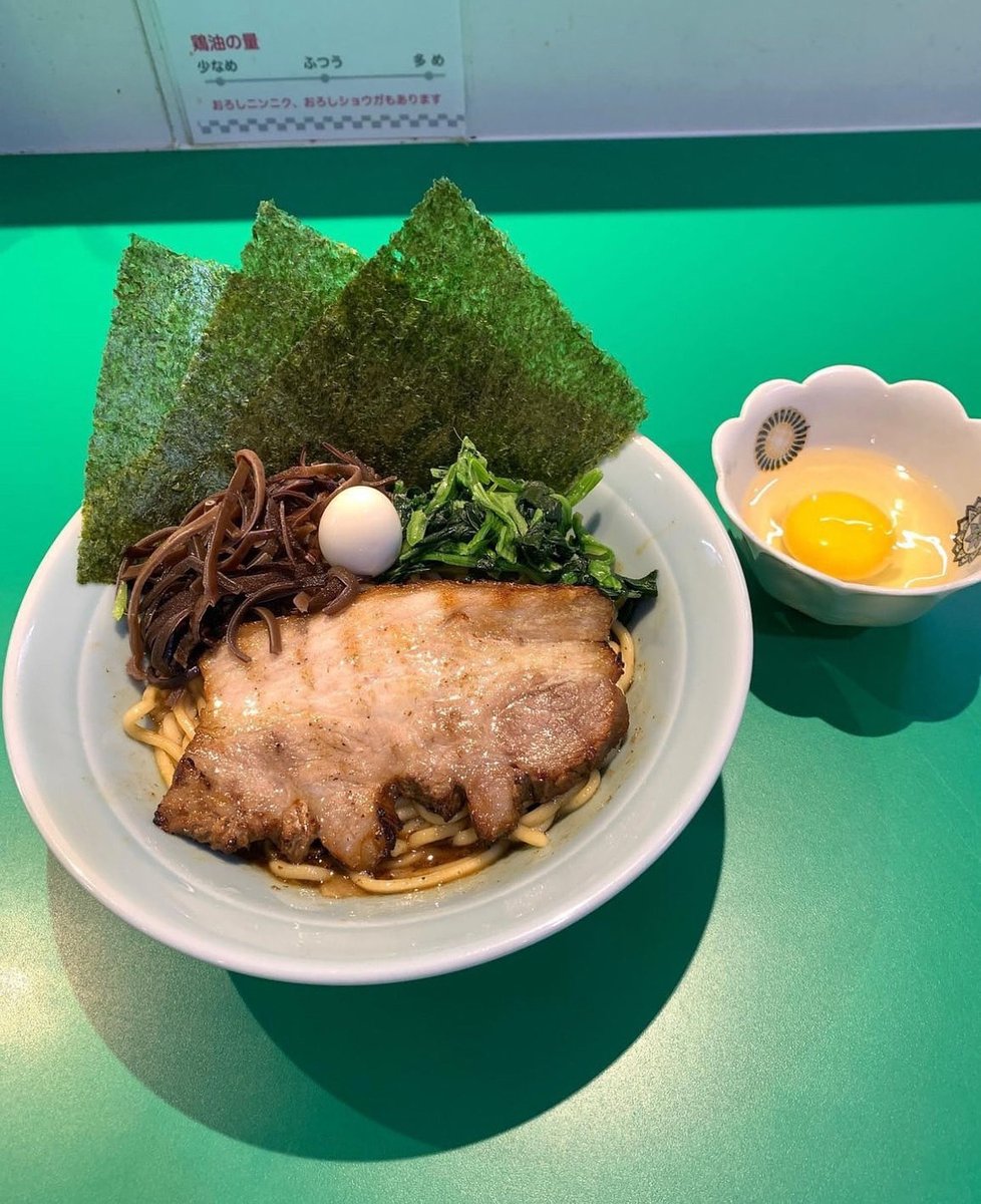 TZ7YlRZEIRmRkQj's tweet photo. 今週の限定は
『海老まぜそば』です！！
お好きな食券＋100円になります。

限定は水・木・日でやります！
よろしくお願いしまーす！！ https://t.co/1kKv1CzNAB
