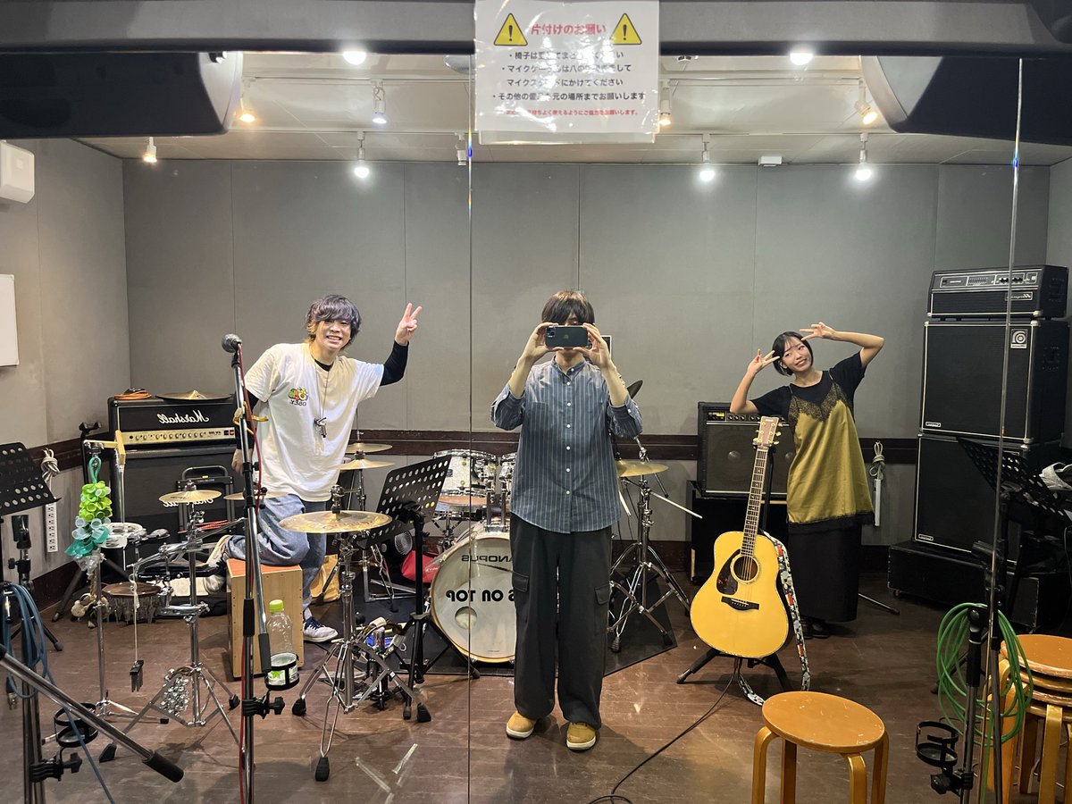 今週末はいよいよ
MINAMI WHEEL 2025🎉

キーボード
工藤はるかさん(＠___Hrka )
パーカッション
かっきーさん(<a href="/kap_812/">Kakki-!!(かっきー)</a> )

をサポートに迎えた
アコースティック編成で出演します！✨

ちたへんりーの出演は
10/11(土) 18:30〜
会場はOSAKA MUSEさんにて

▼チケットこちらから！