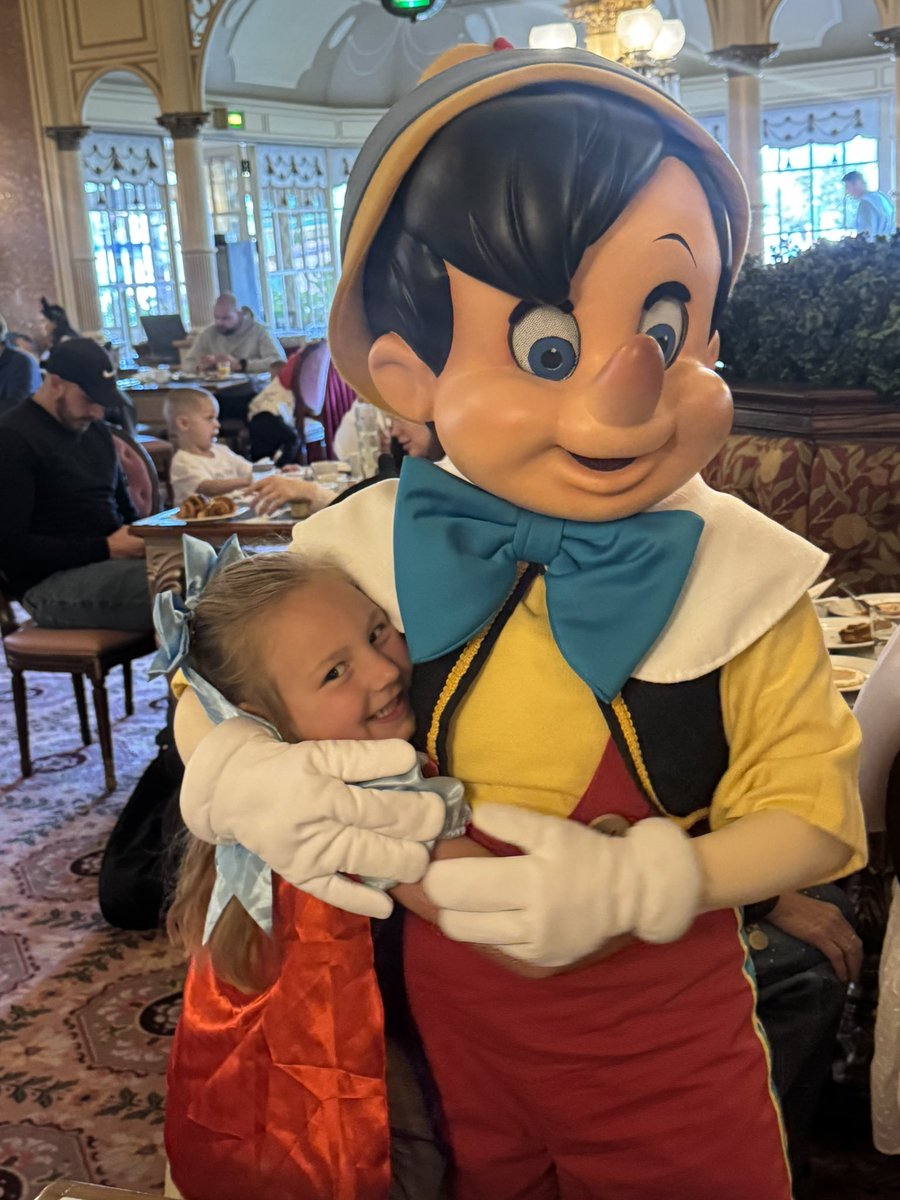 Mattymoffat9 tweet media