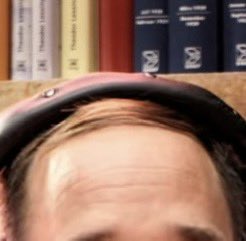 JvdK1985's tweet image. Ich hasse ad hominem, aber come on… wie kann man so rumlaufen? 

#PhilippRuch #Ruch #politischeschönheit