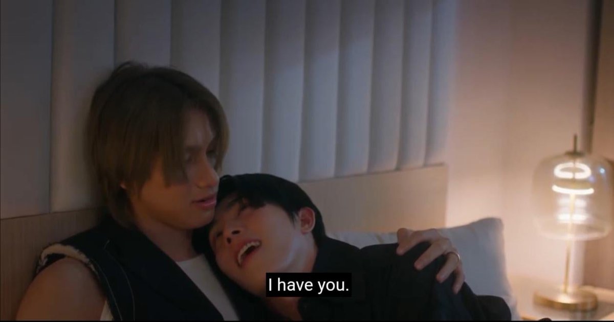 Monse4162315's tweet photo. This scene is beautiful! 🩵 the way Akin told Jun that now he had him and the lovely chemistry between them in this moment

TOP FORM FLOWER AND TEAR
#TopFormEP10 
#JinAkinへの手紙 https://t.co/meEBaGL3Xh