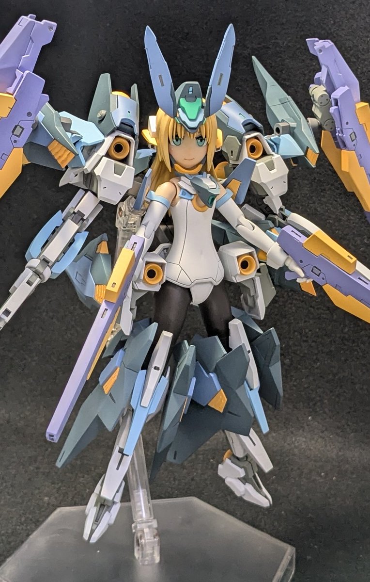kanou_sononi's tweet photo. FAガール ゼルフィカール完成しました。

バーゼラルドとエクステンドアームズ2のミキシングです。 https://t.co/3COfWKPuAB