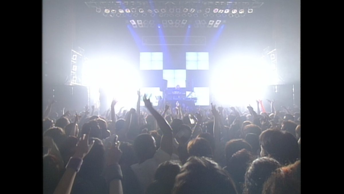 avexEDM's tweet photo. #YOJIBIOMEHANIKA による2001年リリースDVD『TECHNICOLOR NRG SHOWCASE』からプレミア動画公開‼️

本日19:00から「DO THE NASTY (LIVE)」が公開されます😍

URLはこちら🎵📹
https://t.co/fFiFltsuKh https://t.co/Dj1H2GY59w