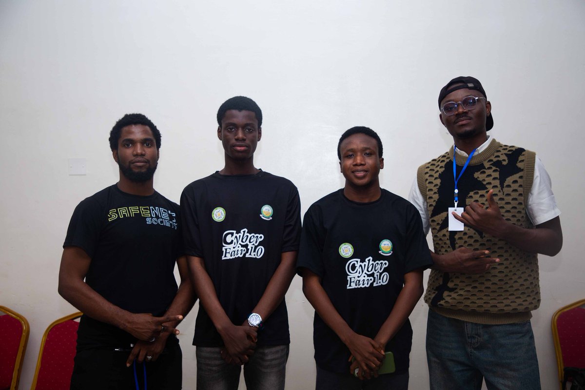 hackysterio's tweet image. i also want to thank my bros from osun state university&apos;s cybersecurity department for coming to support us.

their president @KoredeSec is a great guy. they host &apos;cyber fair&apos; a great program they invited me to early this year. can&apos;t wait for cyber fair 2.0 🚀