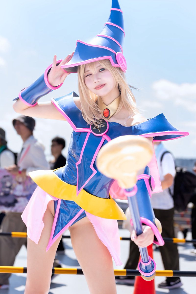 kirarachandesu_'s tweet photo. #振れ幅バトルしようぜ 

◀︎普段の私            ｺｽﾌﾟﾚｲﾔｰの私▶︎ https://t.co/TDugF4RPbn