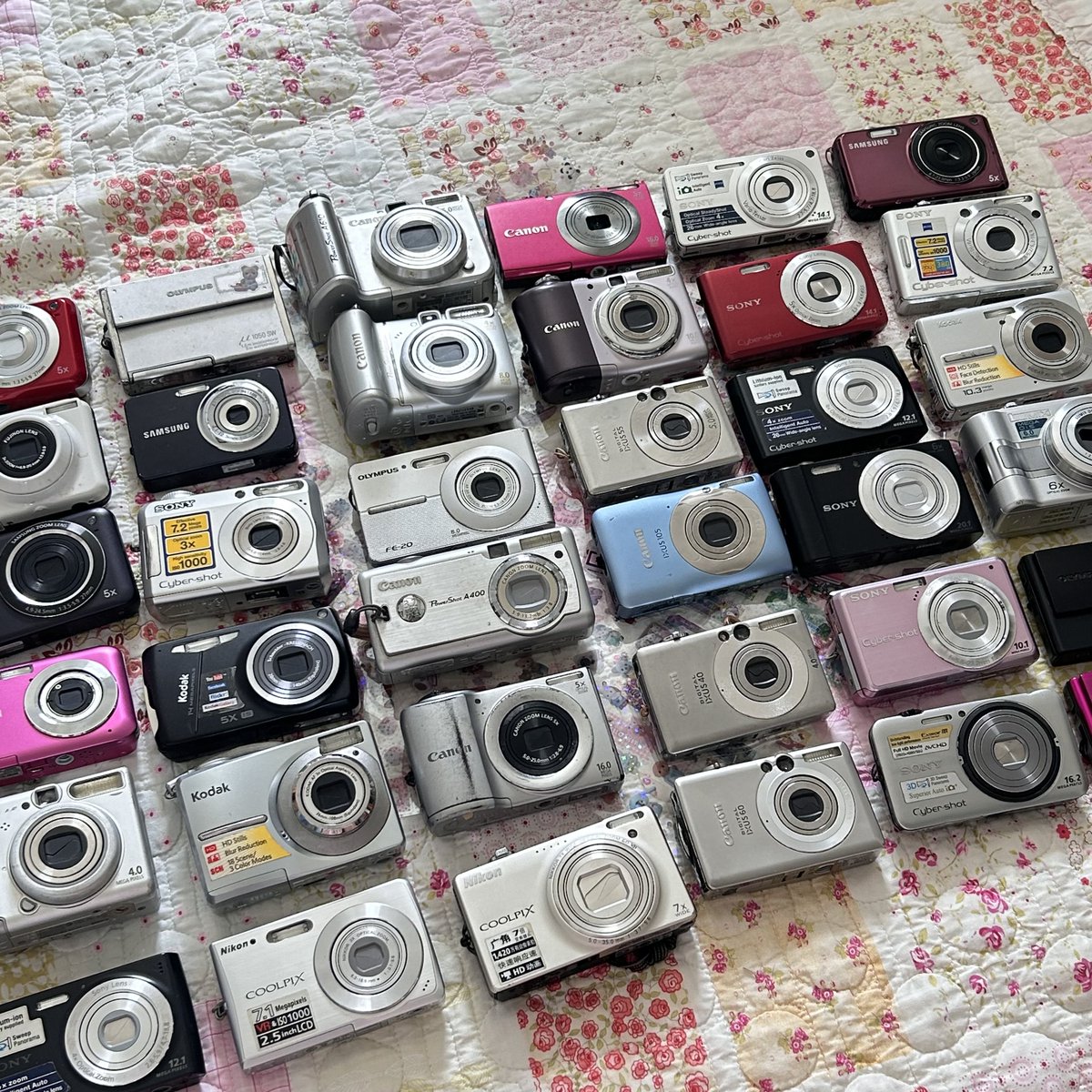_ggoodgirll_'s tweet photo. New lot tomorrow naka(08/10 ) 20:00 ka ราคาเริ่มร้อยเท่านั้นน้า มีรูปรีวิวให้ทุกตัวเลย🎀 ใครกำลังหาพาราเบาๆเตียมเย้ย

📌รี+ปักลด100บาท รีบปักกันเลยน้า📌

#กล้องดิจิตอลมือสอง  #กล้องดิจิตอลเก่า  #กล้องดิจิตอล https://t.co/2LbPHoREvF