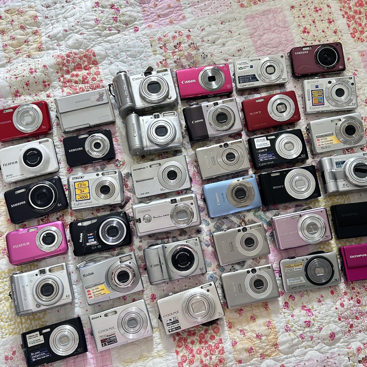 _ggoodgirll_'s tweet photo. New lot tomorrow naka(08/10 ) 20:00 ka ราคาเริ่มร้อยเท่านั้นน้า มีรูปรีวิวให้ทุกตัวเลย🎀 ใครกำลังหาพาราเบาๆเตียมเย้ย

📌รี+ปักลด100บาท รีบปักกันเลยน้า📌

#กล้องดิจิตอลมือสอง  #กล้องดิจิตอลเก่า  #กล้องดิจิตอล https://t.co/2LbPHoREvF