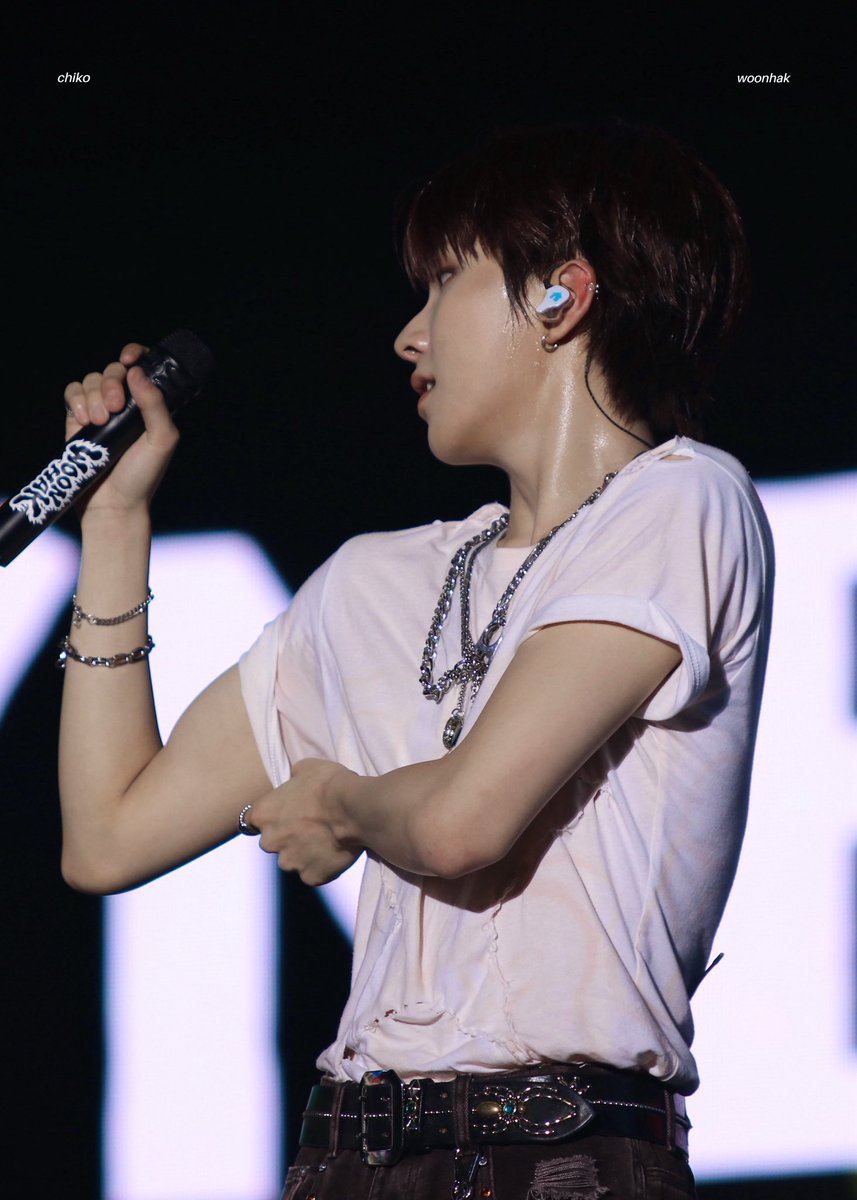 𝐳𝐢𝐩 tweet media