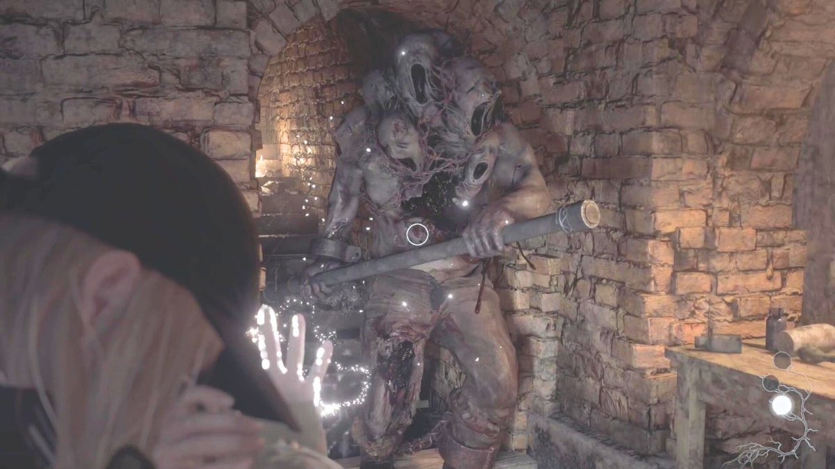 aiaich0715's tweet photo. こん棒持った顔面多いヤバイやつ【BIOHAZARD VILLAGE　『Shadows of Rose』】【実況】 
https://t.co/FU68XjwRNX @YouTubeより https://t.co/zJzdua2b1x