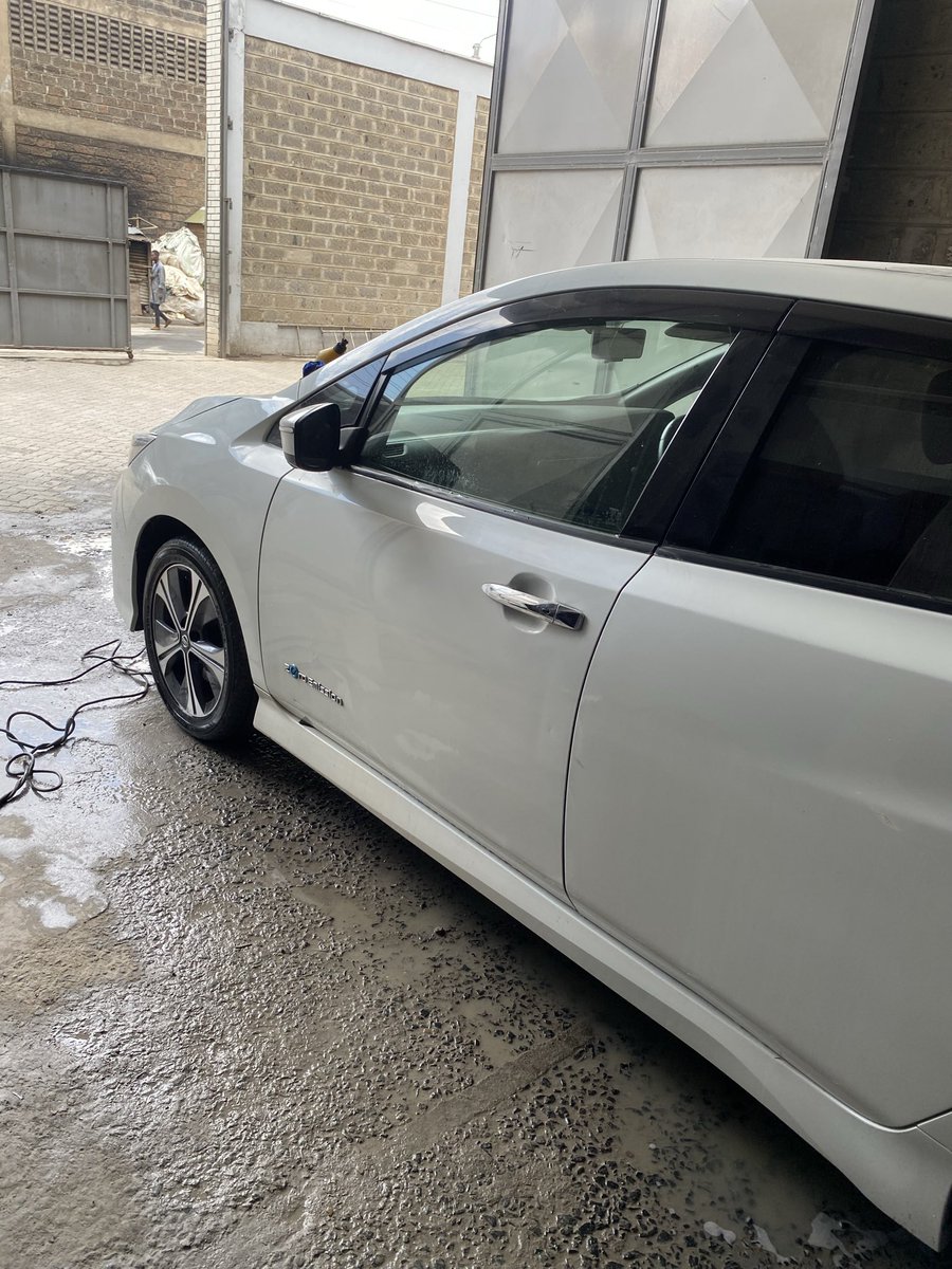 brokensuit44's tweet image. Up next… an EV Nissan from @alexmwanzo