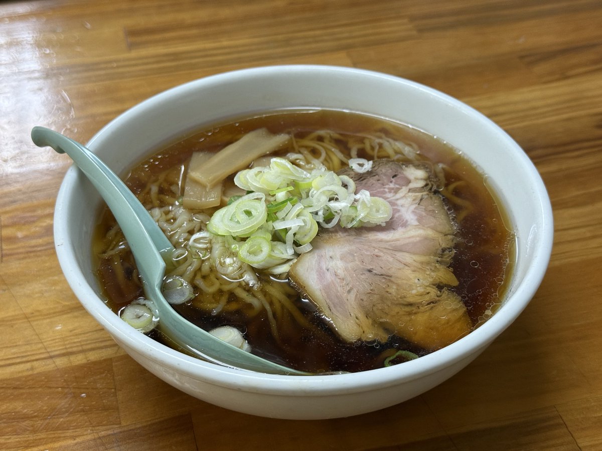 maebashigoeson's tweet image. 今日は栃木県佐野でビジネス番組のロケハン 
佐野に行ったらラーメン 
以前に教えてもらったお店raで昼飯
もちろん近くの厄除け大師にも足を運びました 
#tvprogram #locationhunting #佐野ラーメン #ramen #佐野厄除け大師 #映像の仕事