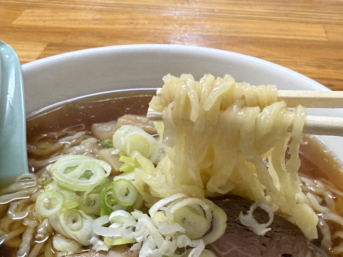 maebashigoeson's tweet image. 今日は栃木県佐野でビジネス番組のロケハン 
佐野に行ったらラーメン 
以前に教えてもらったお店raで昼飯
もちろん近くの厄除け大師にも足を運びました 
#tvprogram #locationhunting #佐野ラーメン #ramen #佐野厄除け大師 #映像の仕事