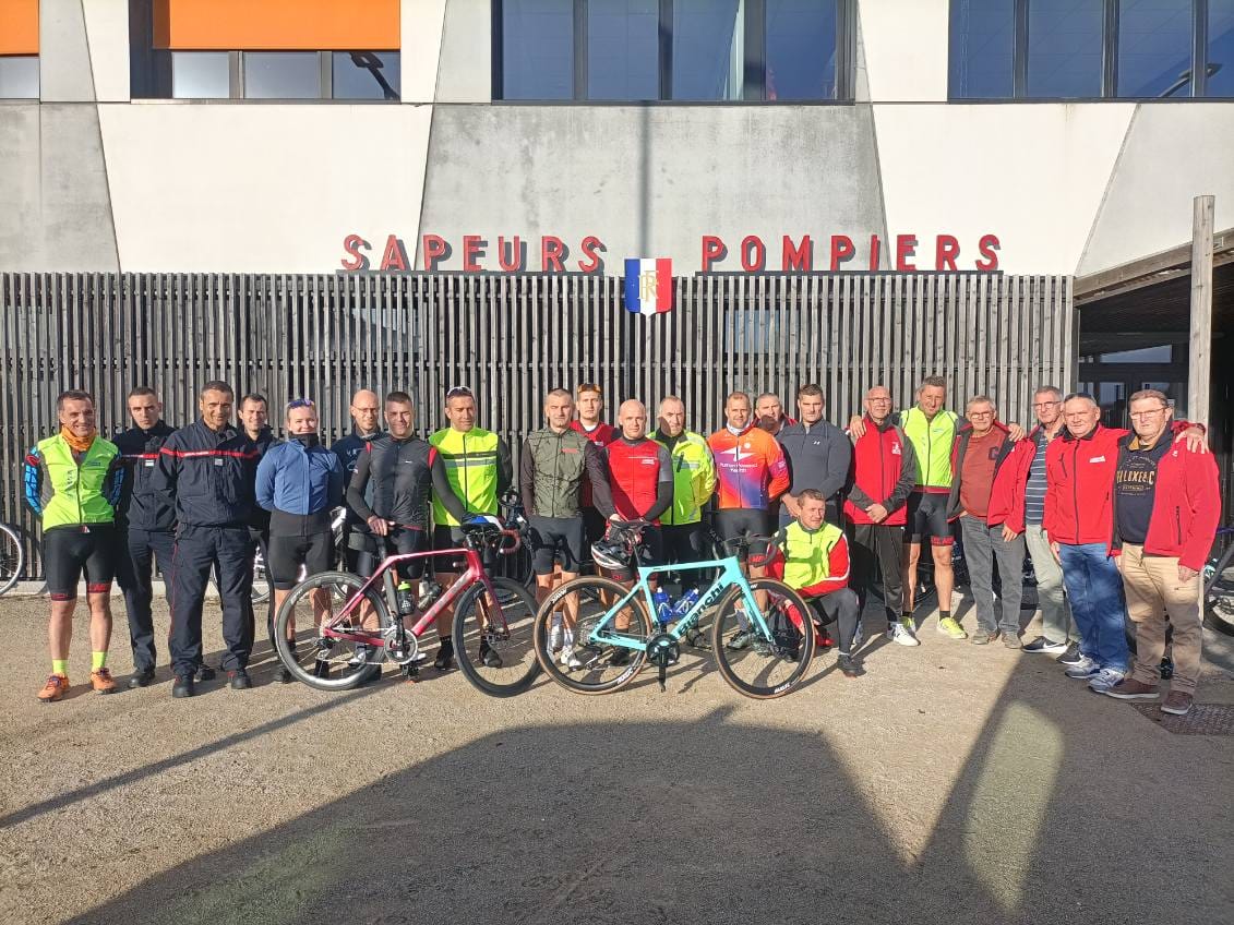 udsp28_officiel's tweet photo. Top départ, hier, pour notre équipe cycliste engagée sur le 12ème Défi Vélo B.Kohlhuber dans le cadre du @cnspf2025 en direction du Mans.
Une première étape en vallée de l'Eure, également ouverte aux agents du SDIS https://t.co/gs0LjndP65