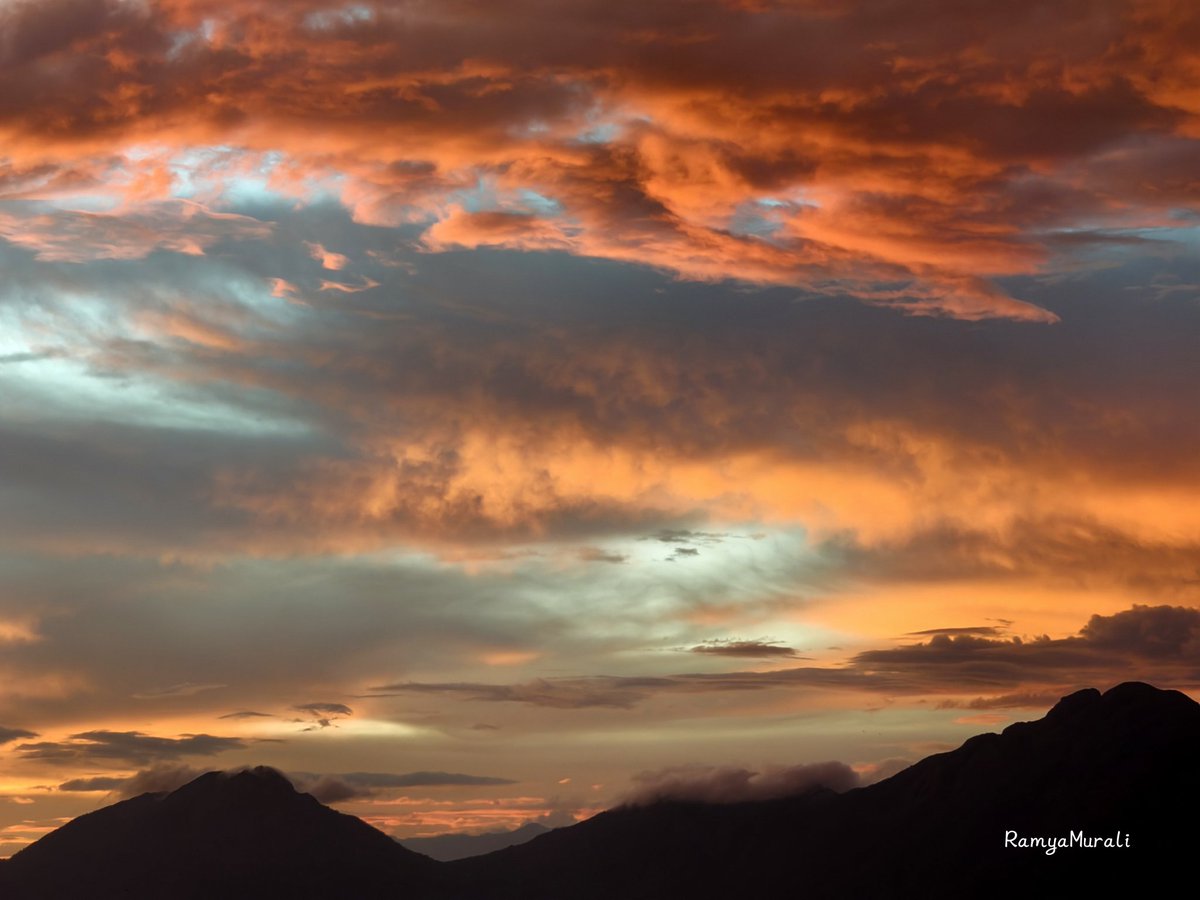 drramyamurali's tweet image. Gracing your timeline with beautiful skies…