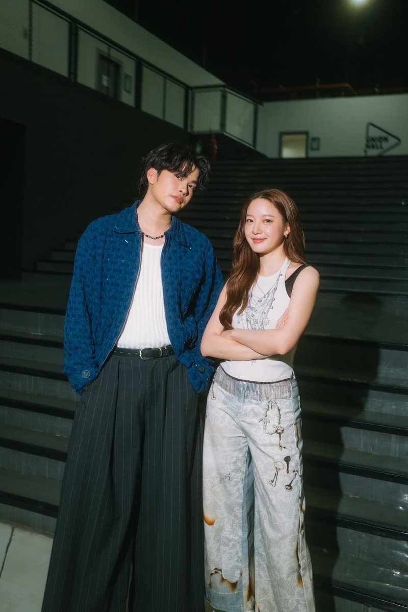 RebornKKK's tweet image. พี่อิ๊งค์ลงรูปกับพินนท์ มันน่ารัก น่าหยิกมาก55555 พี่อิ๊งค์โดนแกล้งไม่พักกก
#nonttanont 
#CONLABFESTX