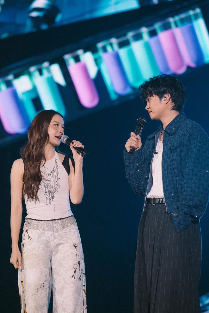 RebornKKK's tweet image. พี่อิ๊งค์ลงรูปกับพินนท์ มันน่ารัก น่าหยิกมาก55555 พี่อิ๊งค์โดนแกล้งไม่พักกก
#nonttanont 
#CONLABFESTX