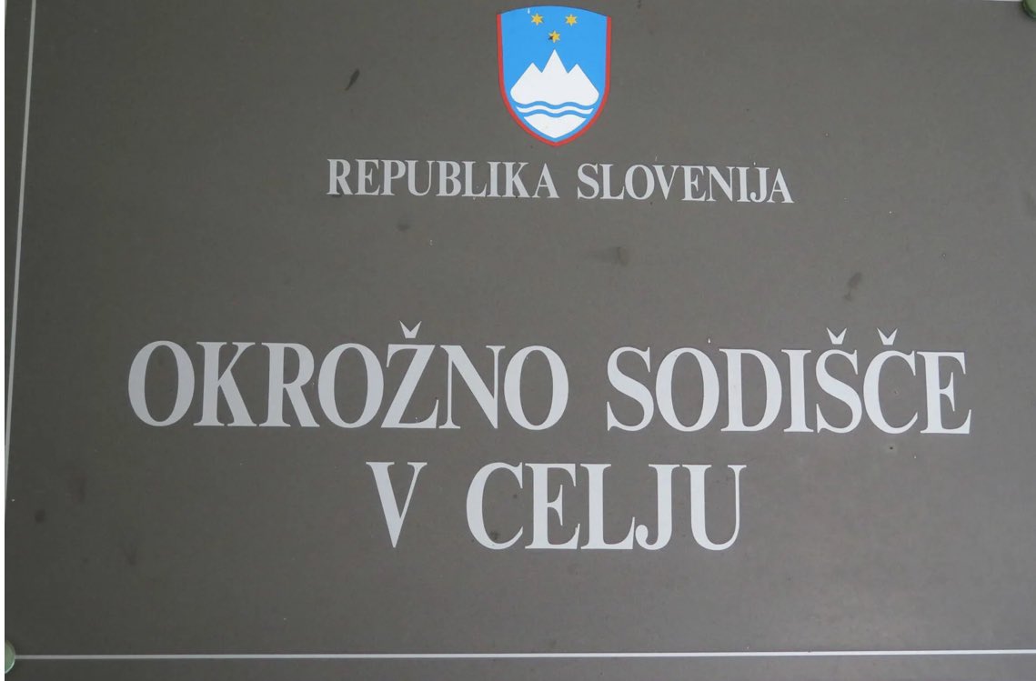 V sodni farsi Trenta je bila oprostilna sodba po 20 letih od začetka izrečena 18. aprila 2025. Pisno bi morala biti izdana v 30 dneh.

Danes smo 7. oktobra 2025. Minilo je že  172 dni, sodbe pa še vedno ni. Ob julijski urgenci odvetnika so s sodišča odgovorili, da bo najkasneje