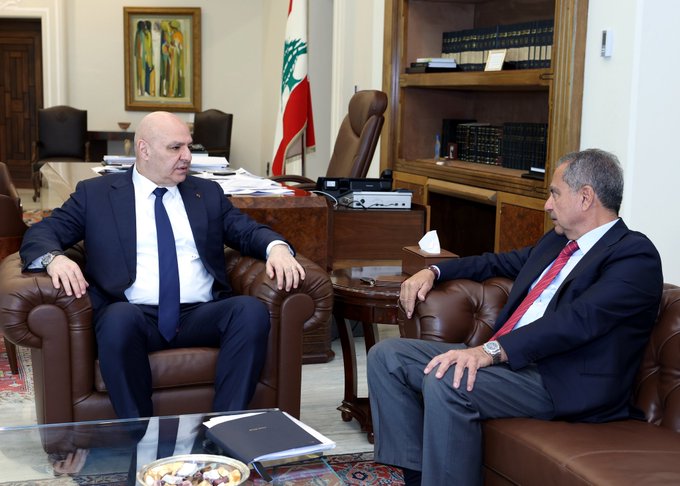 سلسلة لقاءات للرئيس عون... بساط: نتطلّع إلى سنة واعدة