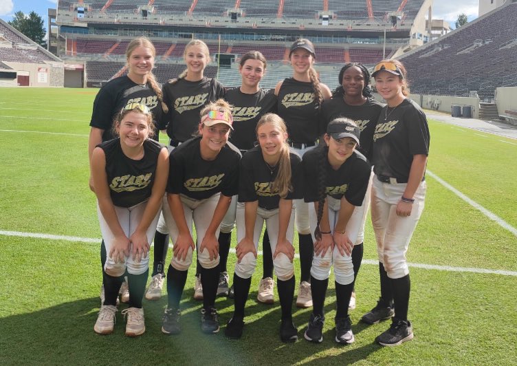 lucy_fleisher's tweet image. Had such a blast on Sunday at the VT camp! Gonna work hard this week and next to prepare for our next tourney at Ironbridge on 10/18-10/19. Thank you so much @HokiesSoftball @StarzGold @StarzGold_16u @CoachBrandon24 @CoachFleish