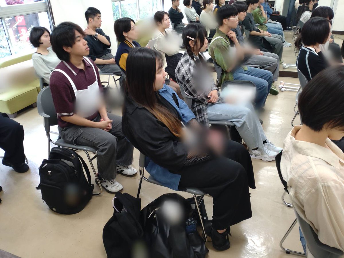 町田講師のレッスンの反省会が行われました！
発表会を振り返り、足りない部分や伸ばしていきたい部分は何か、明確にすることができたようでした。
この経験を活かして、引き続き頑張っていきましょう！
#BAO #声優養成所