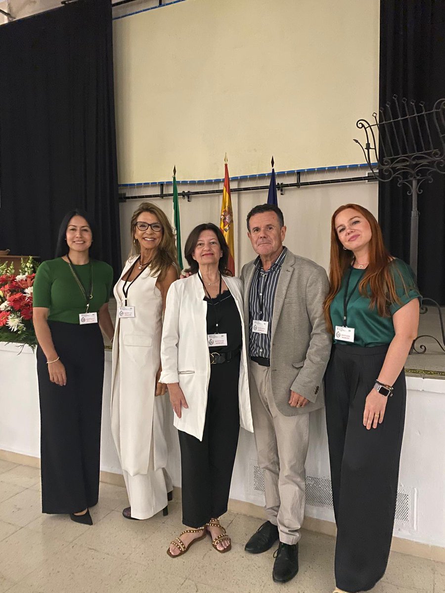 🙏 Muchas gracias al Centro Penitenciario de Almería por reconocer el trabajo de diferentes profesionales de nuestro Hospital y del CPE Bola Azul durante el acto de celebración de la Virgen de la Merced, patrona de Instituciones Penitenciarias.

#HU <a href="/saludand/">Consejería de Sanidad, Presidencia y Emergencias</a> <a href="/AlmeriaJunta/">AlmeríaJunta</a>