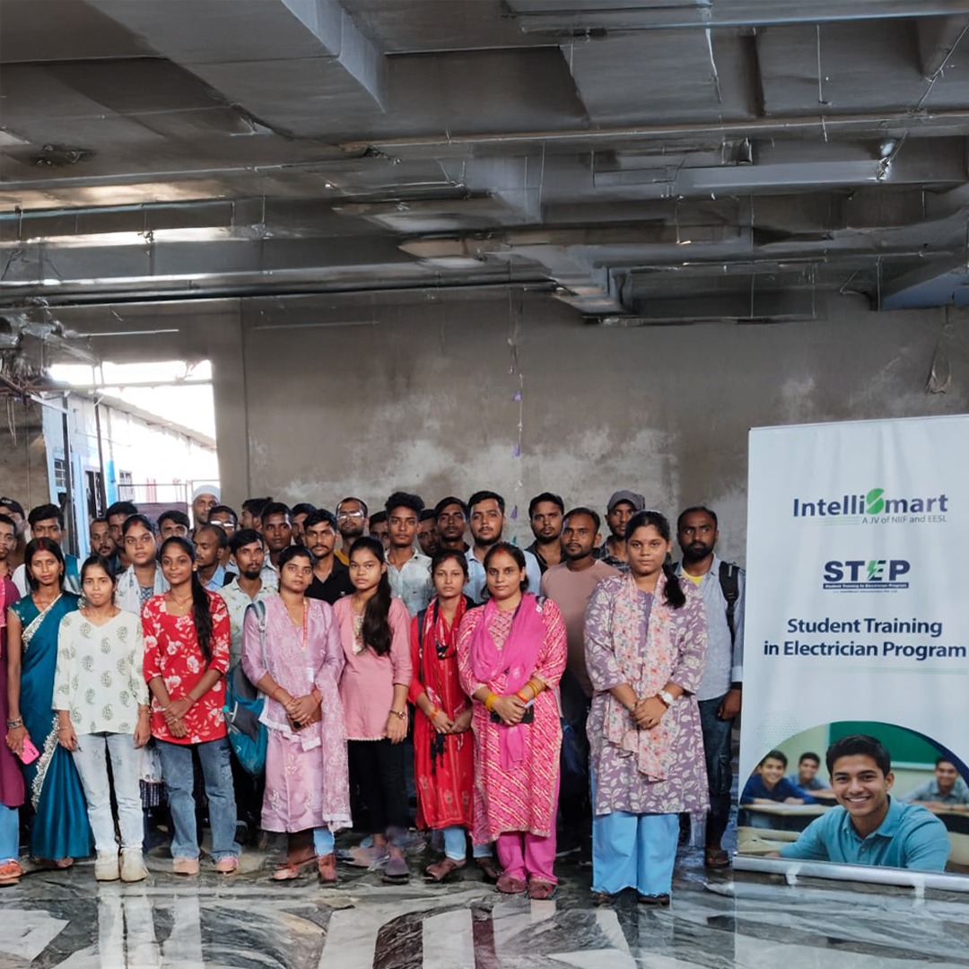 Intelli_Smart's tweet image. Student Training in Electrician Program conducted at Digha, Patna!
@Intelli_Smart conducted its job-ready and free-of-cost ‘Student Training in Electrician Program (STEP)’ in association with Digha Private ITI. The training aims to equip ITI students with practical, hands-on…