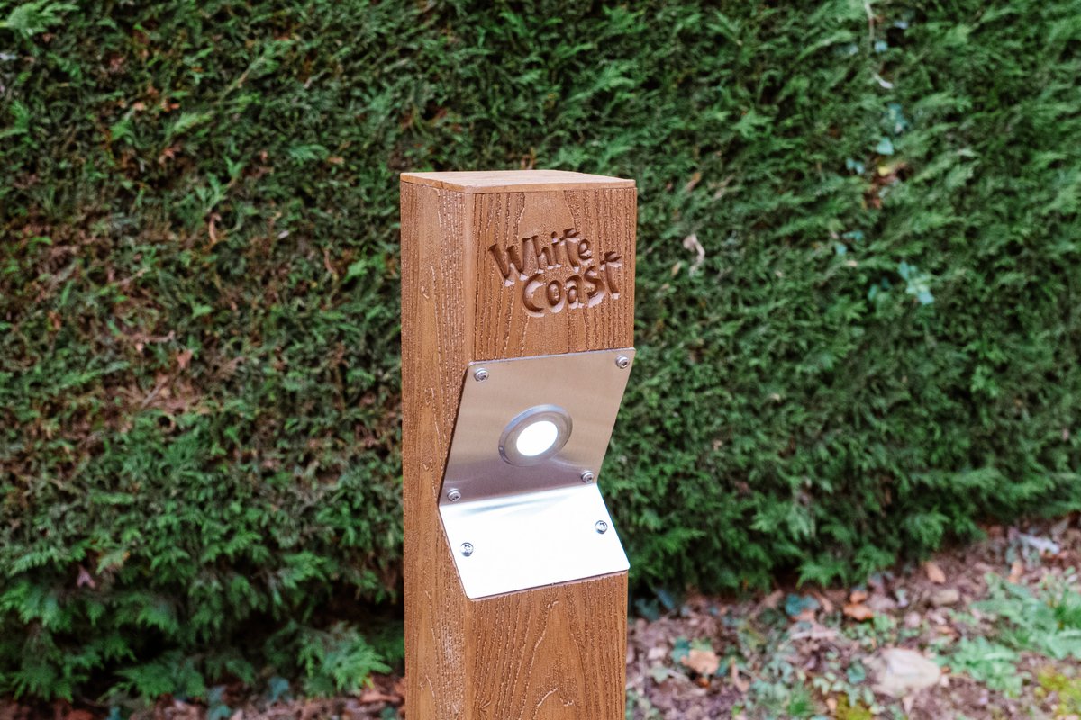 🍁𝗚𝘂𝗶𝗱𝗲 &amp; 𝗚𝗹𝗼𝘄 𝗧𝗵𝗶𝘀 𝗔𝘂𝘁𝘂𝗺𝗻 𝘄𝗶𝘁𝗵 𝗢𝘂𝗿 𝗟𝗘𝗗 𝗕𝗼𝗹𝗹𝗮𝗿𝗱 𝗣𝗼𝘀𝘁𝘀
As days grow shorter &amp; nights draw in, it’s time to brighten up your outdoor spaces! ✨Creating safe, warm, welcoming all year round. #OutdoorLighting #OutdoorSignage  #SignageCompany