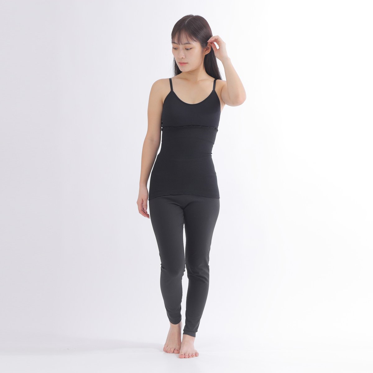 fivebearjp's tweet image. 「お腹を包んで、毎日を快適に。」
fivebearの新作 #シルクコットン腹巻き が登場🩶
✔ 薄手×伸縮性でオールシーズン快適
✔ シルク20％×コットン75％のやわらか素材
✔ 日本製の丁寧仕立て

夜の冷えや冷房対策に、毎日の温活習慣を🍃
👉 item.rakuten.co.jp/fivebear/40060…

#fivebear #腹巻き #温活 #冷え対策…