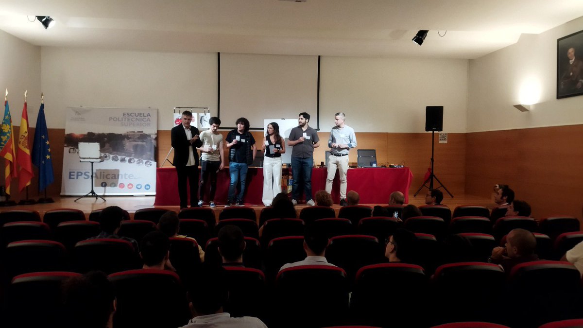 Este pasado viernes tuvimos el honor de celebrar la Cena de San Gabriel, patrón de los Ingenieros de Teleco, en las instalaciones de la EPS. Gracias a <a href="/COIT_AEIT/">COIT_AEIT</a> por contar con nosotros.