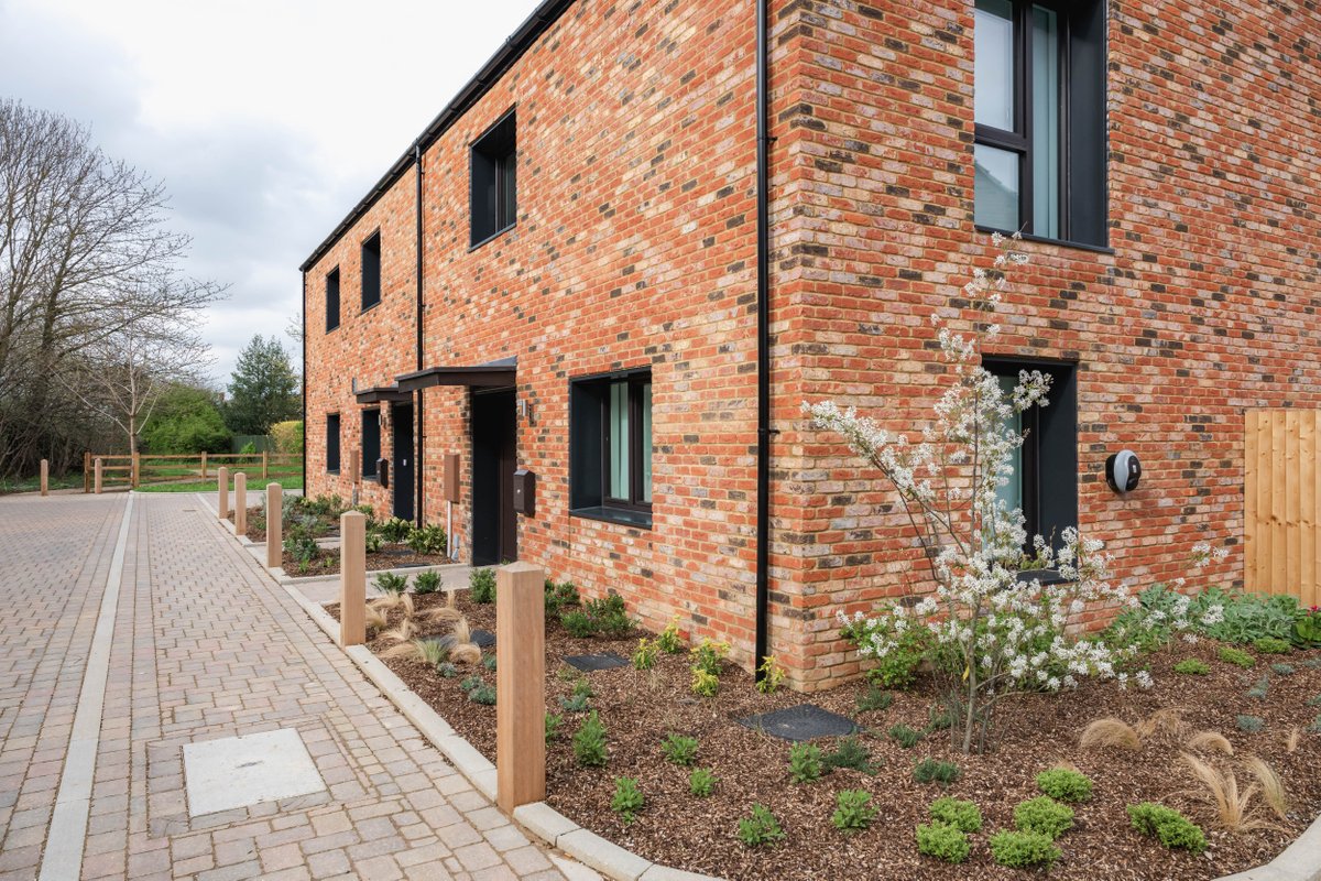 cambridge_ip's tweet image. 🎉 Award Win! 🎉
Our Fen Road development has won Best Small Social Housing Development in East Anglia at the Regional @LABC Awards!
Delivered with Borrowdale &amp;amp; Ditton Fields, it provides 21 Passivhaus council homes for local people.

#Cambridge #Passivhaus #LABCAwards