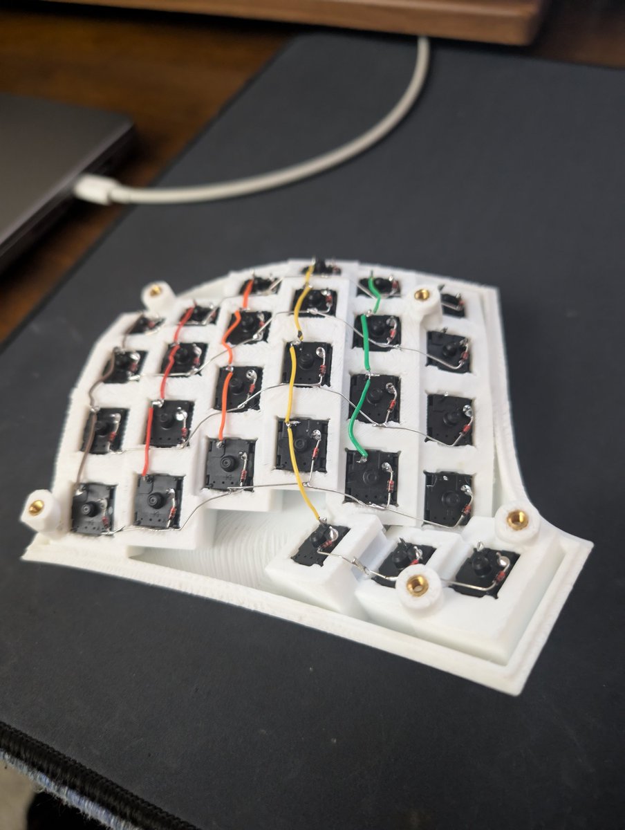 Mmm hand wired keyboard