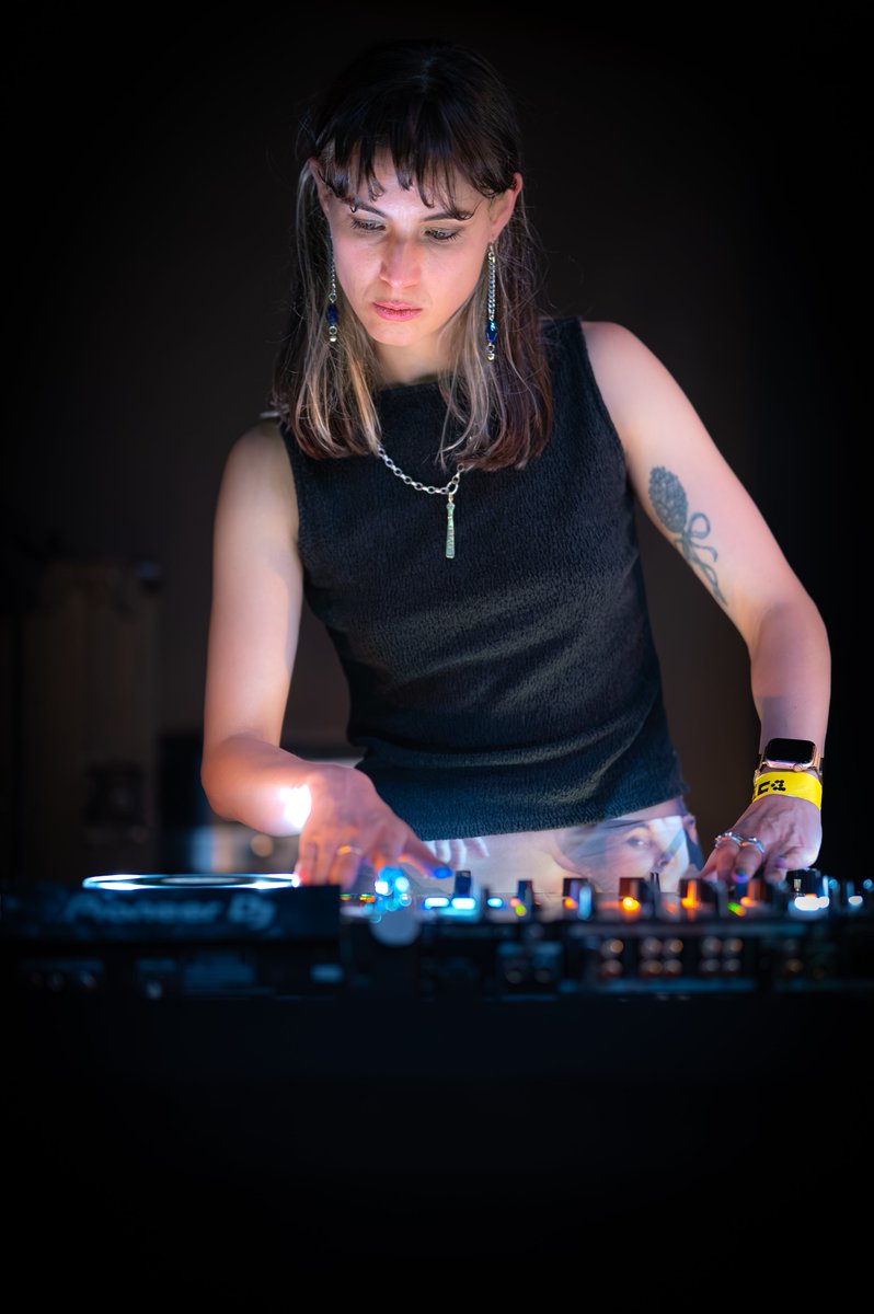 Diagonal tweet media