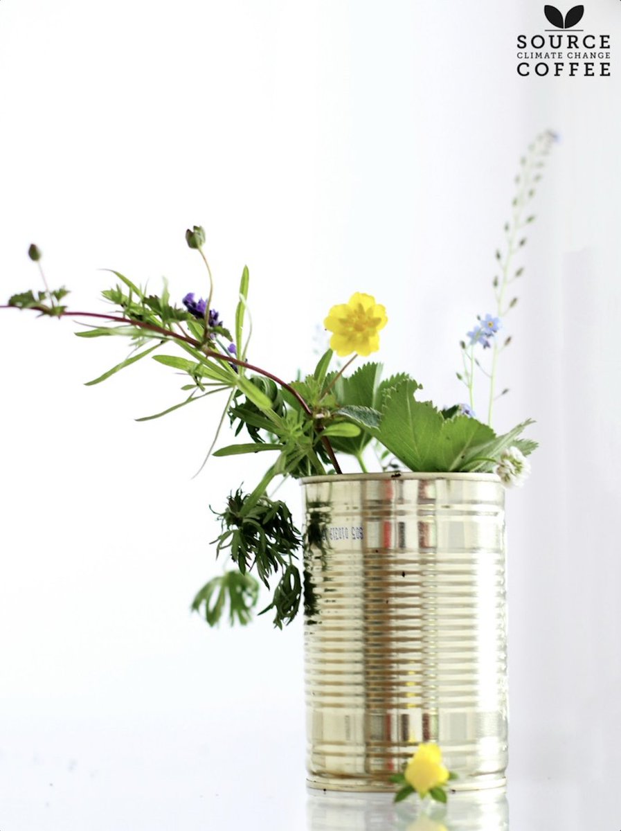 SClimateCoffee's tweet photo. It’s #NationalReuseDay ♻️
A great time to see what you can #Reuse or repurpose instead of throwing away — from listing unwanted items to creative upcycling (hello, tin can herb garden 🌿) or visiting a local repair café. #Sustainability #CircularEconomy https://t.co/dQSaxcom6Z