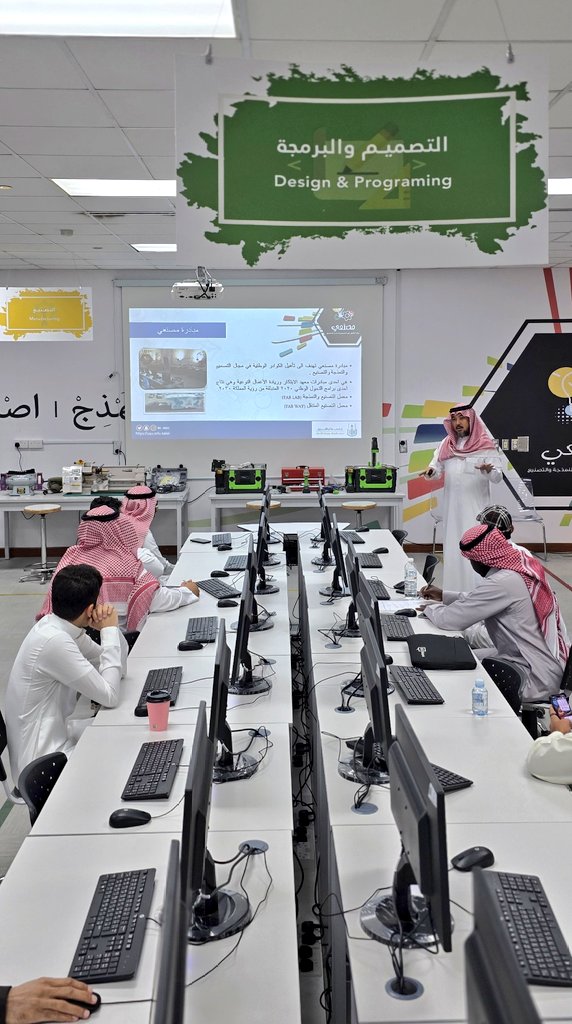 IEI_UQU's tweet photo. #يحدث_الآن في #معمل_النمذجة_والتصنيع 
بـ #معهد_الإبتكار_وريادة_الأعمال في #جامعة_أم_القرى دورة تدريبية بعنوان مقدمة في #الطباعة_ثلاثية_الأبعاد والتي تهدف الى تمكين المتدربين على مهارة تصميم نماذج ثلاثية الأبعاد وكيفية التعامل مع الطابعات ثلاثية الأبعاد https://t.co/UtNGWmF44X
