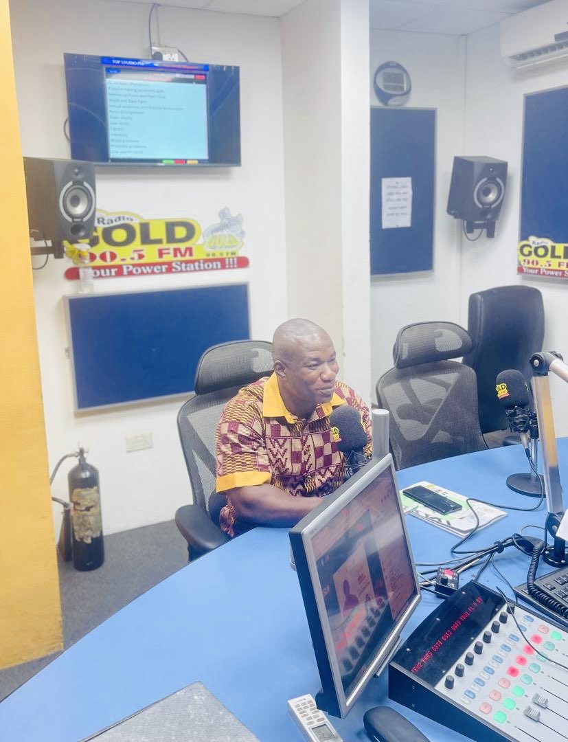 rticghana's tweet photo. Join the #GoldMorningConversation on @radiogold905fm as Stephen Owusu Esq ., Head of Legal at the Right to Information Commission speaks about the activities of the Commission and the 5th anniversary celebrations.
Link: https://t.co/o6erzKdvwX https://t.co/dcIjV7cMz4