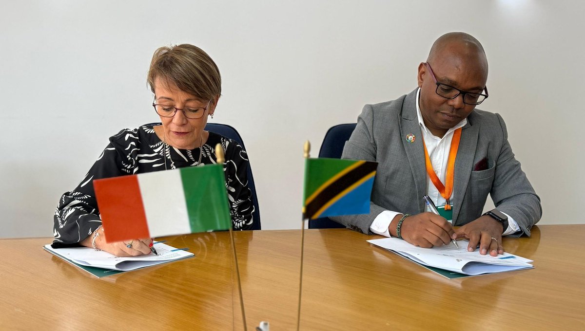 Yesterday, the Embassy and <a href="/humanrightstz/">LHRC</a> signed a grant agreement to support LHRC's 2025 work plan. Ireland 🇮🇪  remains firmly committed to promoting and protecting human rights for all.