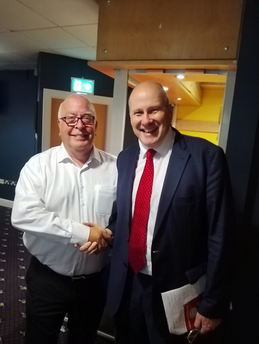 JoeSeward1's tweet photo. Both Barney and Ivan will be at @CorkDogs for the Laurels Final ๐
Barney O'Hare as the sponsor of the @BarOneRacing Irish Greyhound Laurels
and Ivan Yates who will be presenting live coverage of the final on @VirginMedia_TV
#GoGreyhoundRacing
#ThisRunsDeep
#CorkDogs https://t.co/sTHd3uPCZm