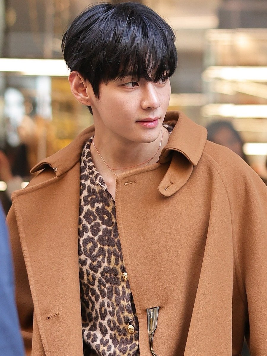 RT &amp; REPLY 

V FOR PARIS FASHION WEEK 
CELINE AMBASSADOR TAEHYUNG 
#TAEHYUNGxCELINE #VxCELINEPFW
#CELINESUMMER2026 
#PFW <a href="/celineofficial/">CELINE</a>