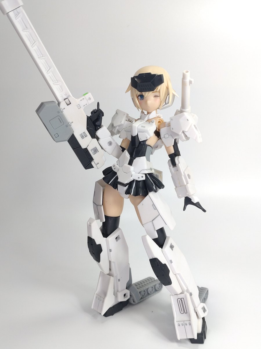 #みんなの初美プラ見てみたい 

ごーらいでした。
最低限の合わせ目消し、部分塗装、トップコートだけの簡単フィニッシュ。