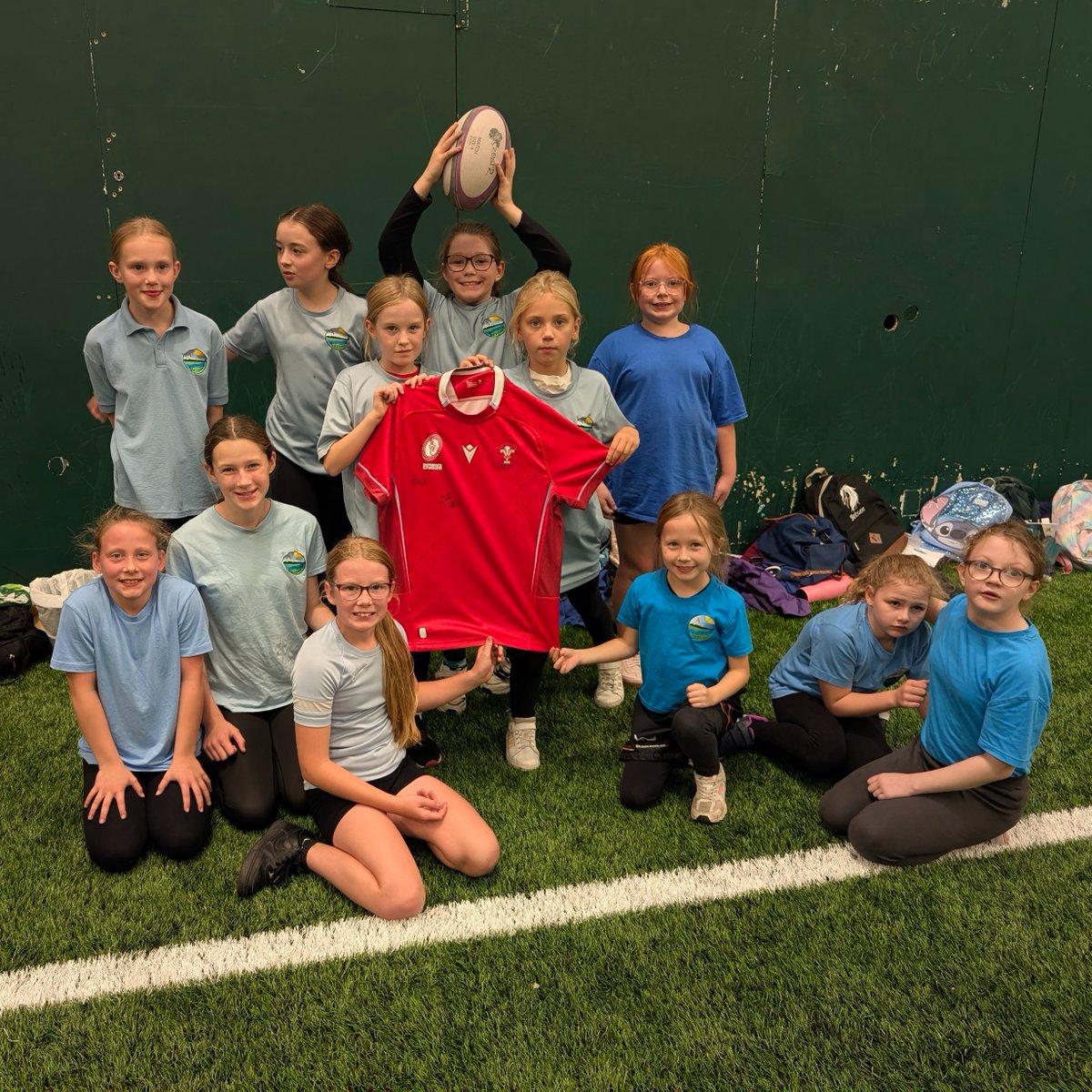 yycribarth_d4's tweet photo. A fantastic day at the Tag Rugby Festival at The Llandarcy Academy of Sport. Da iawn Merched! @yycribarth_d5 @YyCribarth_d6 https://t.co/2wtq1ElpXa