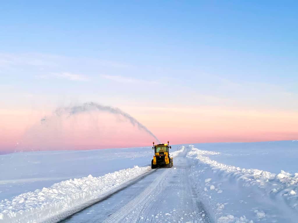 Winter is fast approaching!❄️

Is your fleet ready to tackle the season? Multihog machines are built for winter resilience, whether it's snow clearing, gritting, or ploughing. Make sure your fleet is winter-ready!

Get in touch today to see what #multihog can do for you.