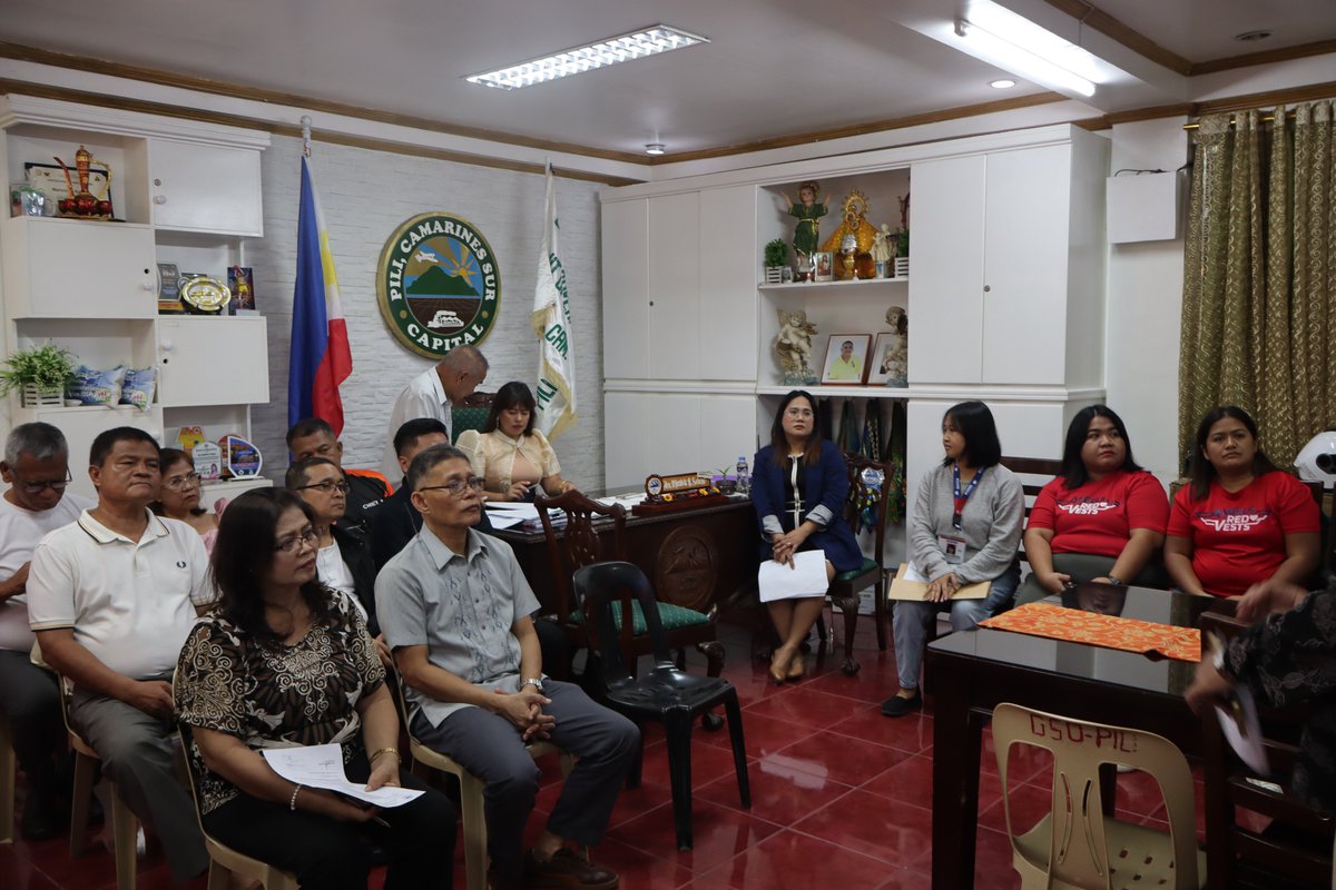 dswdfo5's tweet photo. 𝗗𝗦𝗪𝗗 𝗣𝗥𝗘𝗦𝗦 𝗥𝗘𝗟𝗘𝗔𝗦𝗘: 53 LGUS IN BICOL TO UNDERGO CAPACITY ASSESSMENT FOR DSWD’S PANAHON NG PAGKILOS

READ THE FULL STORY AT: https://t.co/u2j8gCaPCn https://t.co/WSoqDVkBbw
